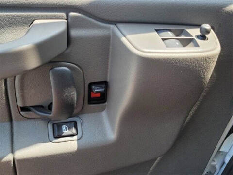 2025 Chevrolet Express 2500