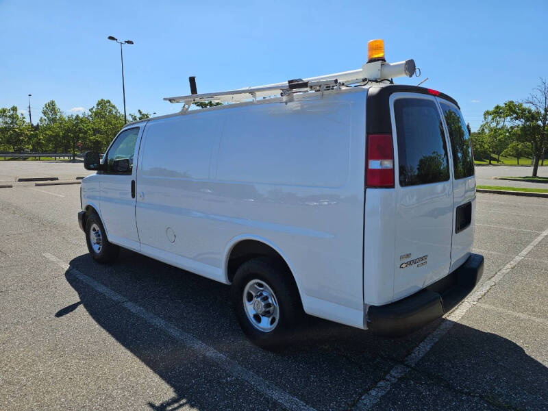 2011 Chevrolet Express 2500