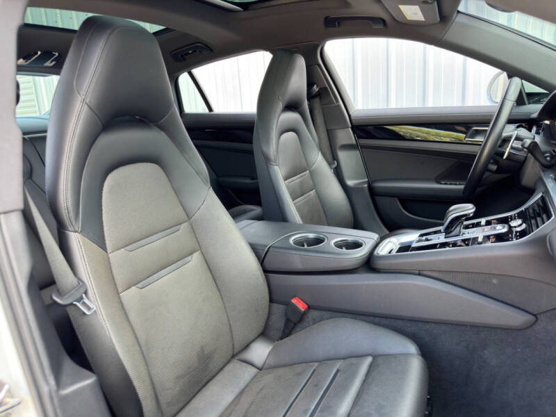 2021 Porsche Panamera 4S E-Hybrid