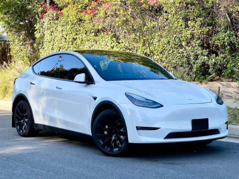 2023 Tesla Model Y Long Range
