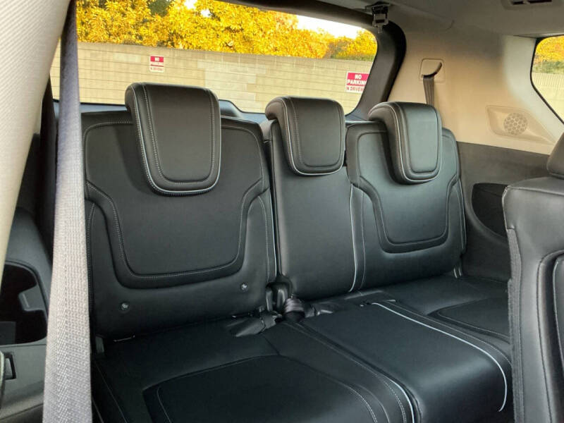 2025 Infiniti QX80 Luxe