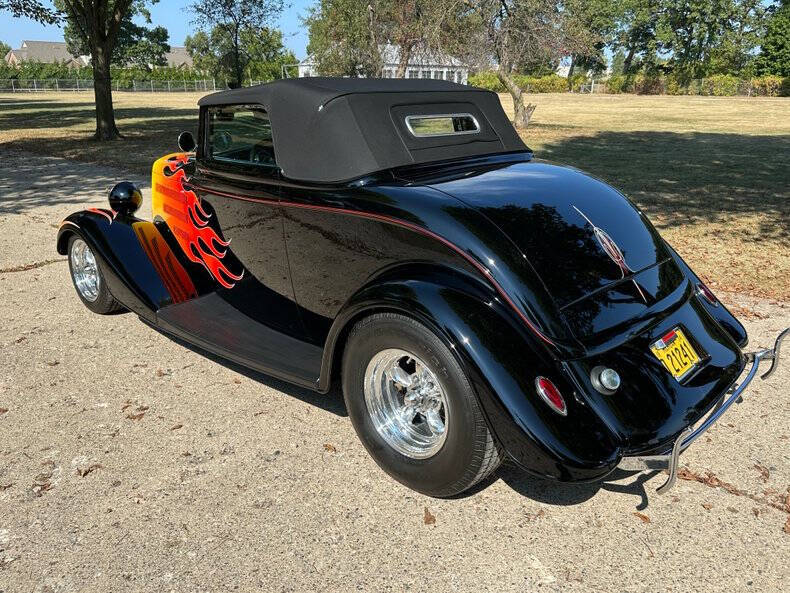 1934 Ford Cabriolet