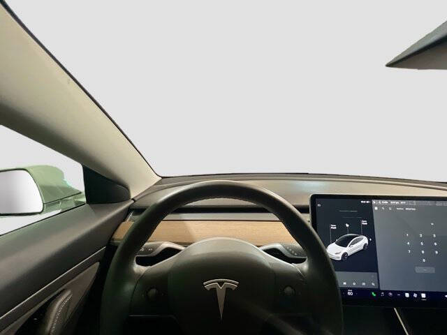 2020 Tesla Model 3 Standard Range