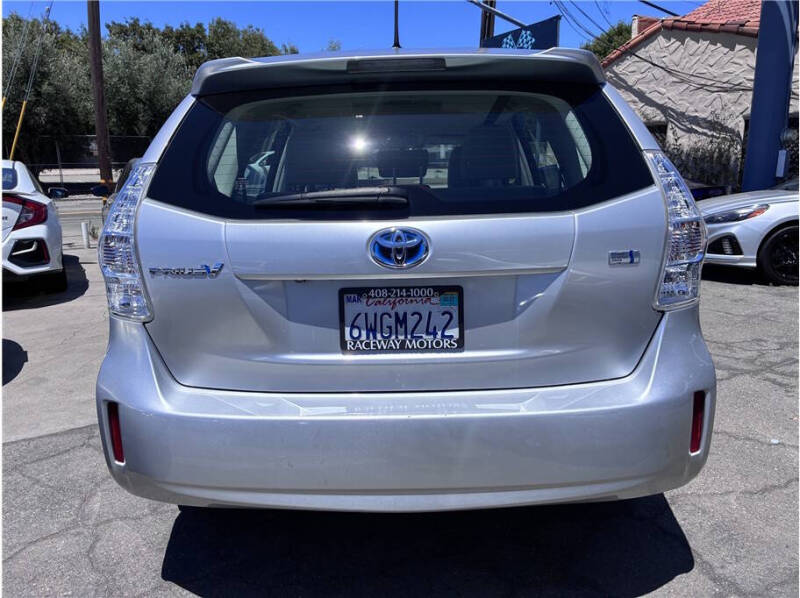 2012 Toyota Prius v Three