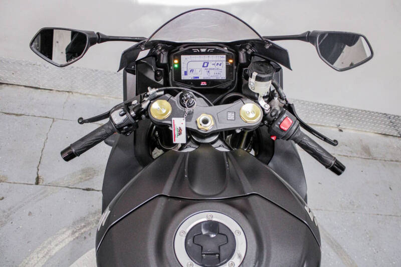 2017 Suzuki GSX-R1000