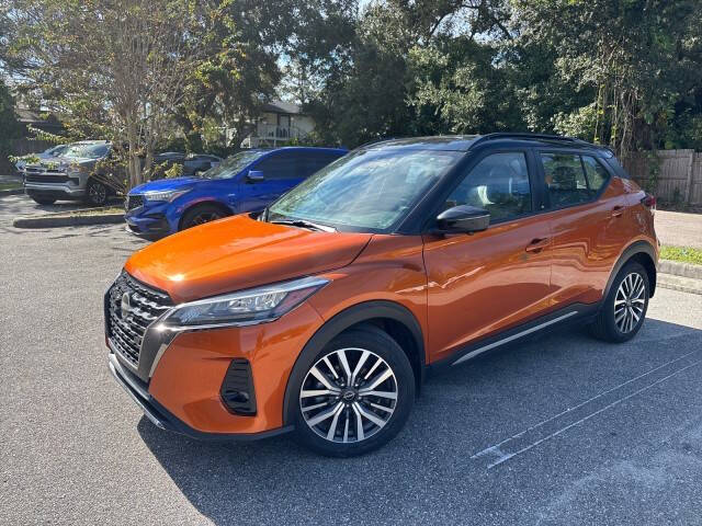 2023 Nissan Kicks SR