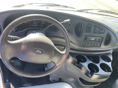 2008 Ford E-Series E-250