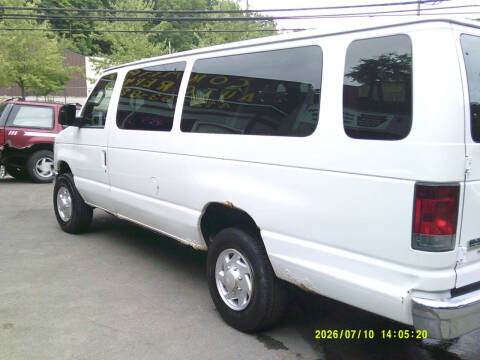 2011 Ford E-Series E-350 SD XLT