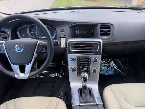 2017 Volvo V60 T5 Premier