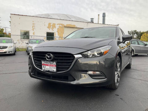 2018 Mazda MAZDA3 Touring