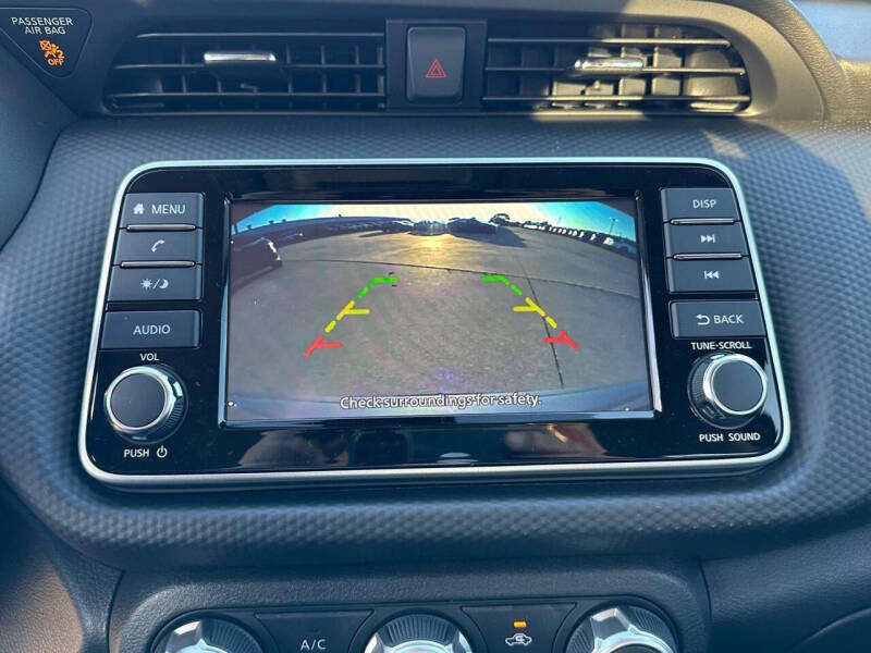 2025 Nissan Kicks Play S