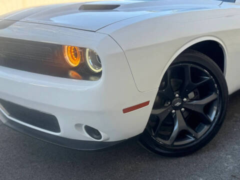 2020 Dodge Challenger SXT
