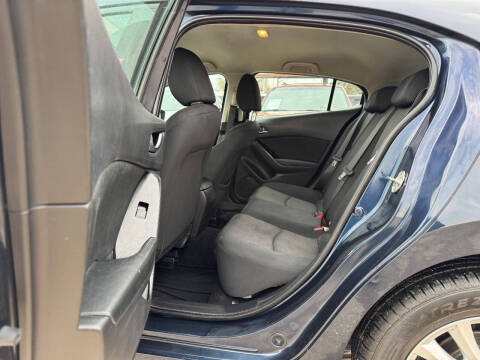 2018 Mazda MAZDA3 Sport