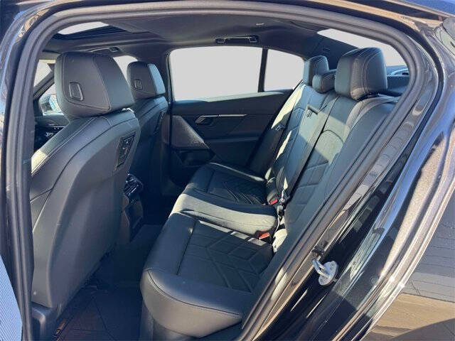 2025 BMW 5 Series 530i xDrive