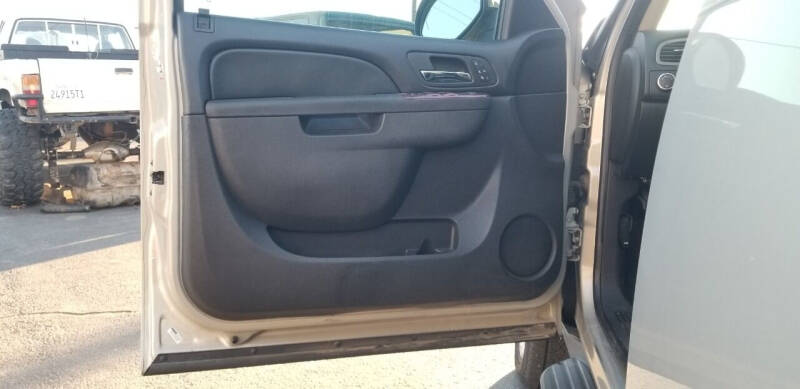 2011 GMC Yukon XL SLT