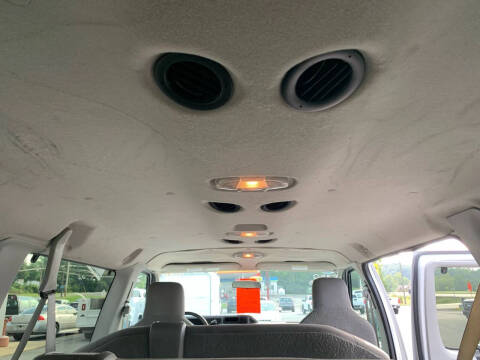 2013 Ford E-Series E-350 SD XLT