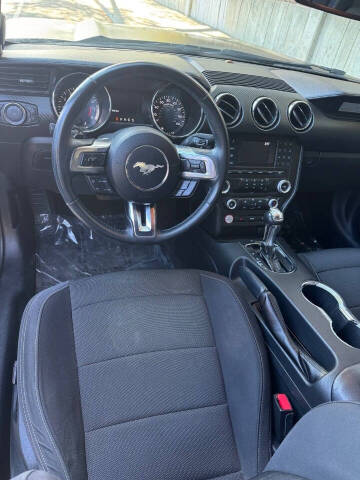 2016 Ford Mustang V6