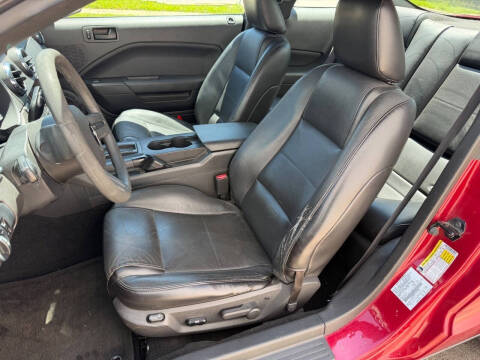 2007 Ford Mustang V6 Deluxe