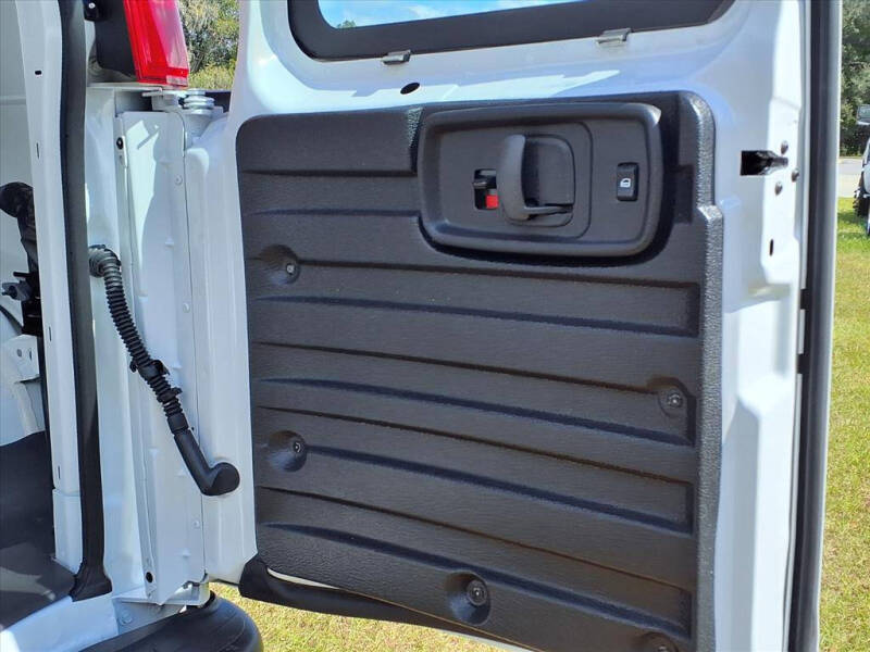 2025 Chevrolet Express 2500