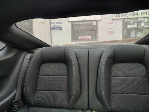 2016 Ford Mustang V6