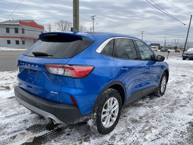 2021 Ford Escape SE