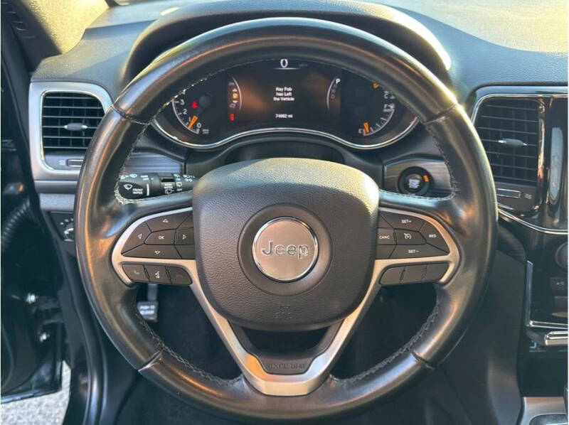 2020 Jeep Grand Cherokee Laredo