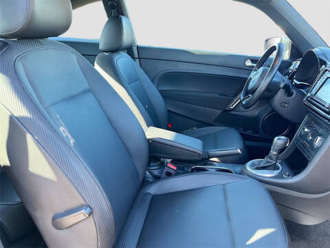 2018 Volkswagen Beetle 2.0T Coast