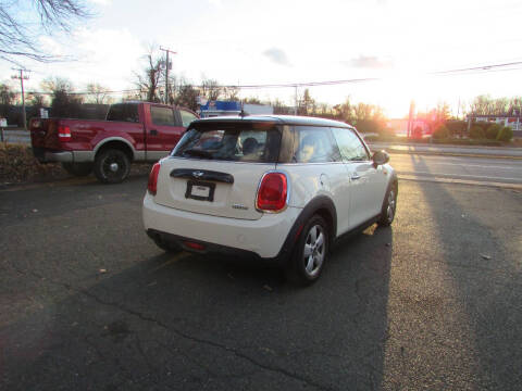 2017 MINI Hardtop 2 Door Cooper