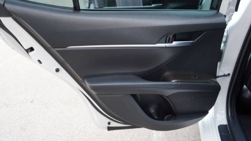 2022 Toyota Camry LE