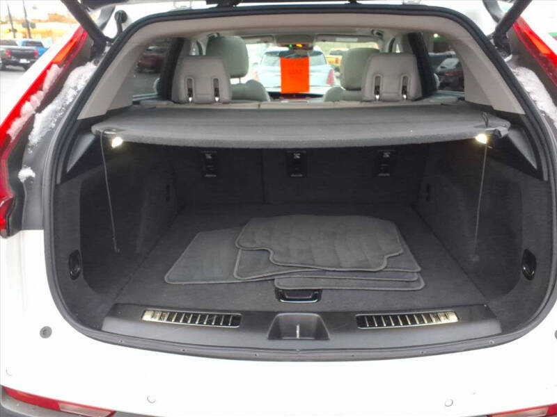 2021 Cadillac XT4 Premium Luxury