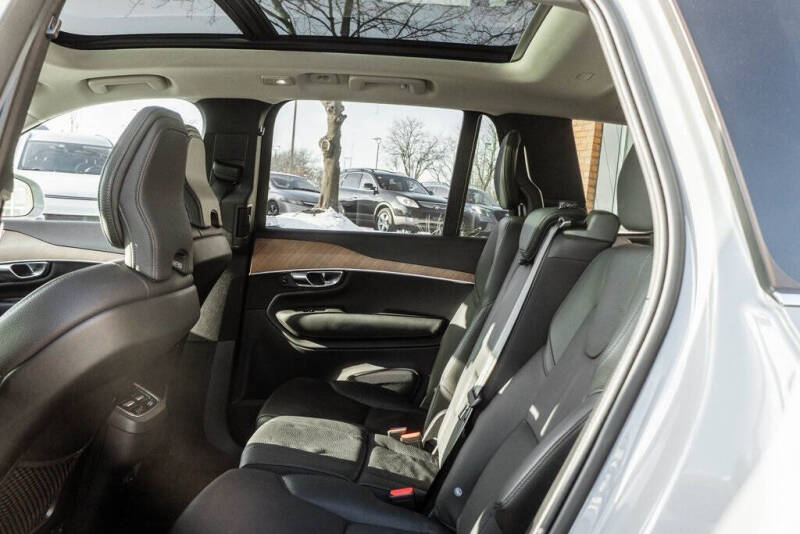 2025 Volvo XC90 B6 Plus Bright Theme 7P