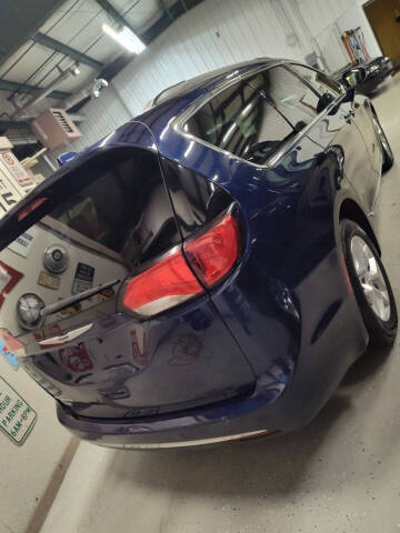 2017 Chrysler Pacifica Touring-L