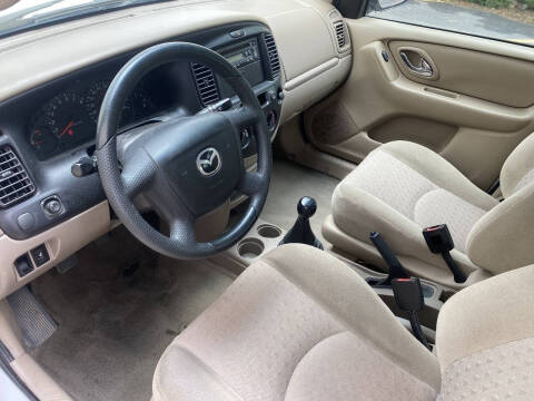 2001 Mazda Tribute DX
