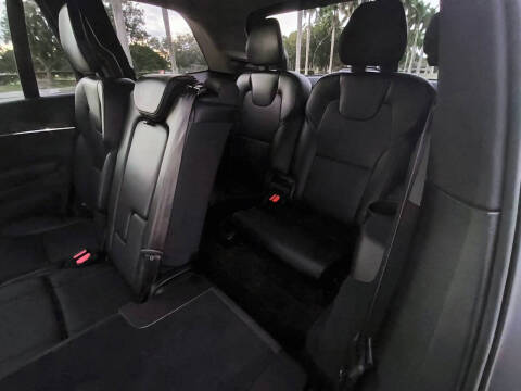 2020 Volvo XC90 T5 Momentum