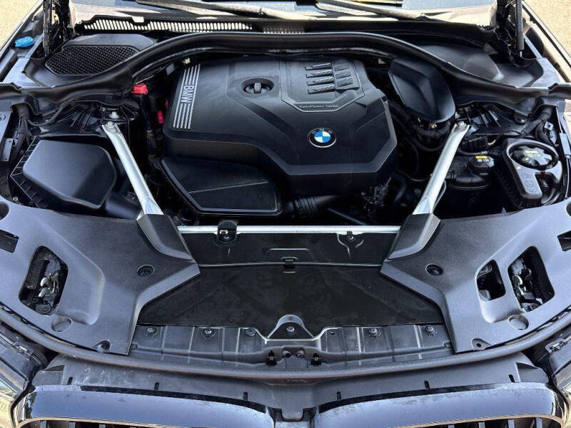 2022 BMW 5 Series 530i