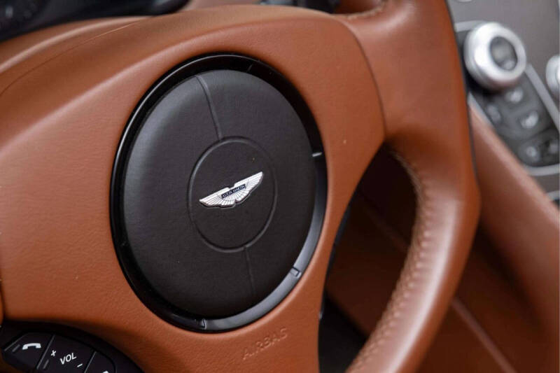 2016 Aston Martin Vanquish Volante