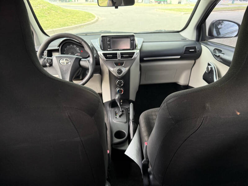 2014 Scion iQ