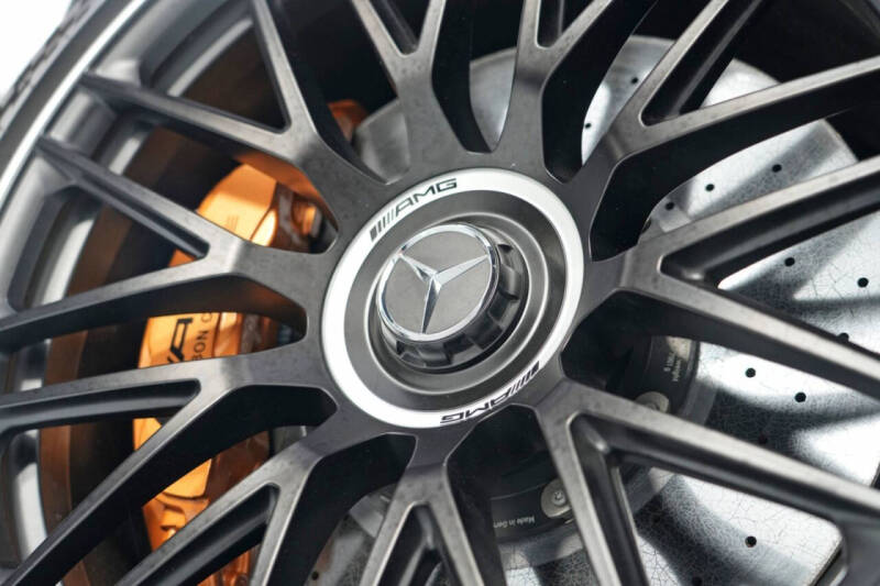 2025 Mercedes-Benz AMG GT 63 S E Performance