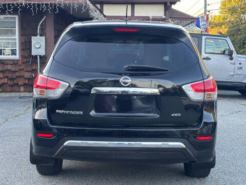 2014 Nissan Pathfinder S