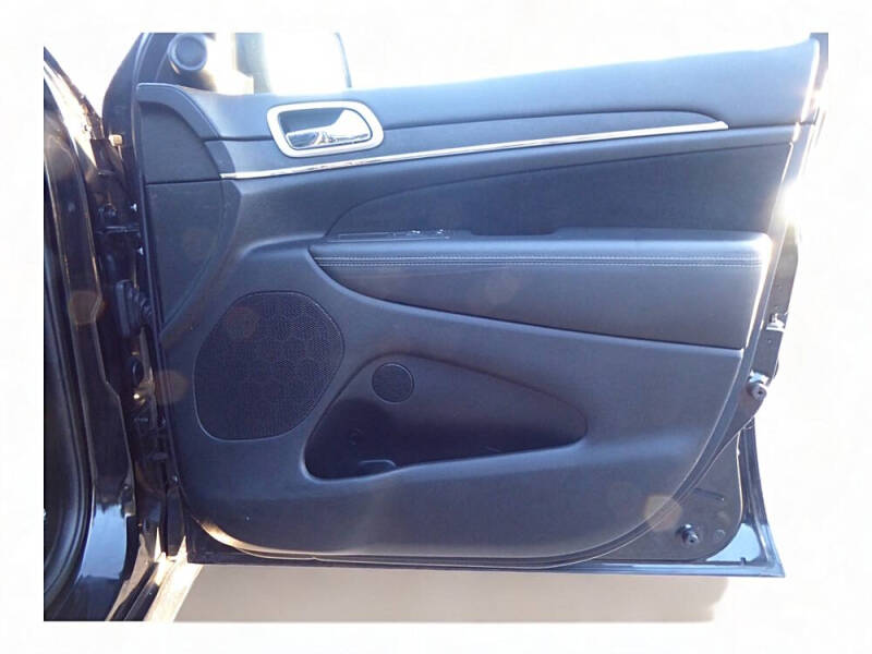 2012 Jeep Grand Cherokee SRT8