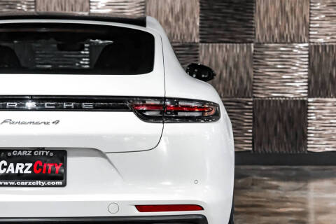 2018 Porsche Panamera