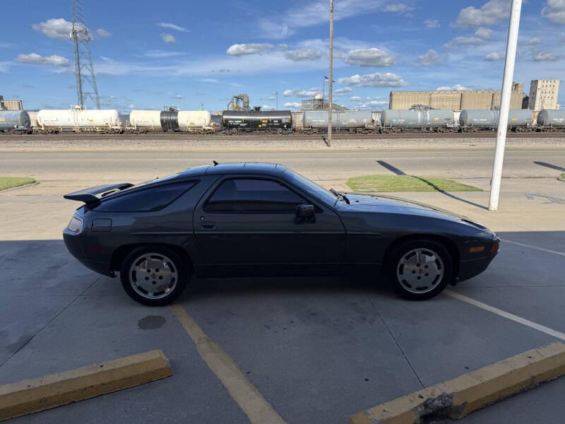 1989 Porsche 928 S4