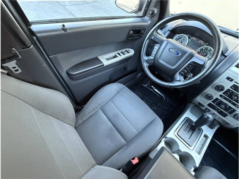 2010 Ford Escape XLT