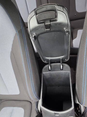 2019 Hyundai Veloster 2.0L