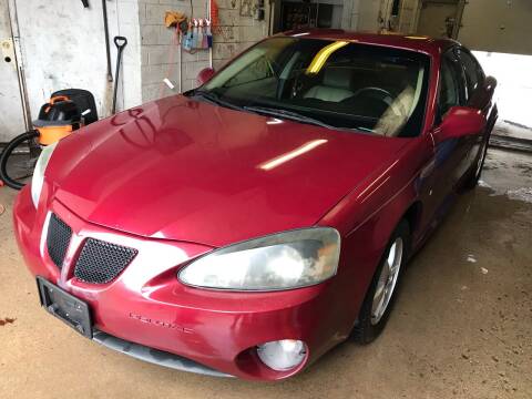 2006 Pontiac Grand Prix for sale at Square Business Automotive in Milwaukee WI
