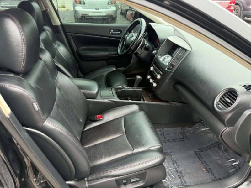2012 Nissan Maxima