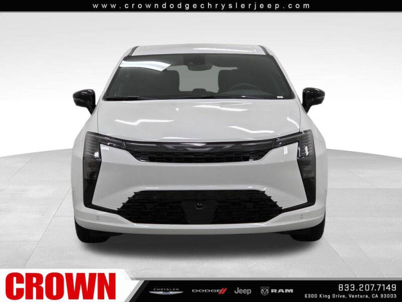 2027 Chrysler Pacifica Select