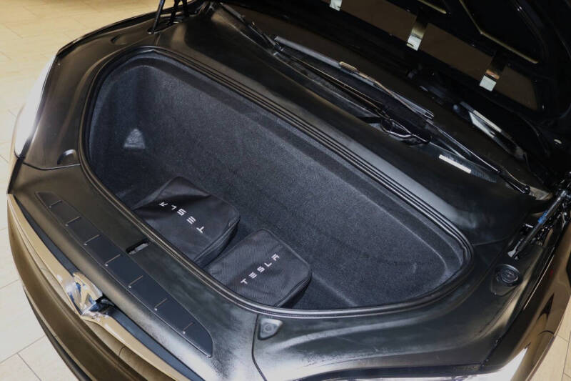 2020 Tesla Model X Long Range