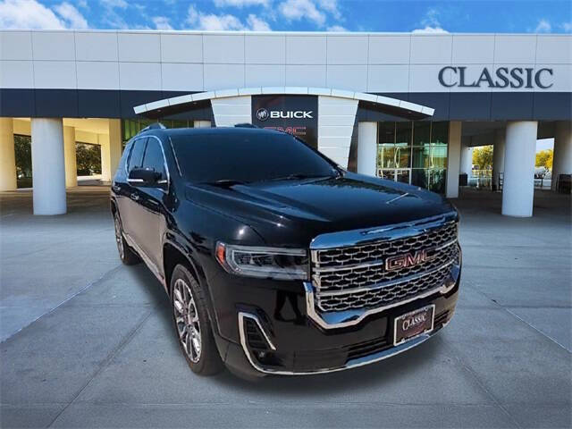 2023 GMC Acadia Denali