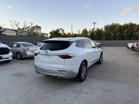 2022 Buick Enclave Essence
